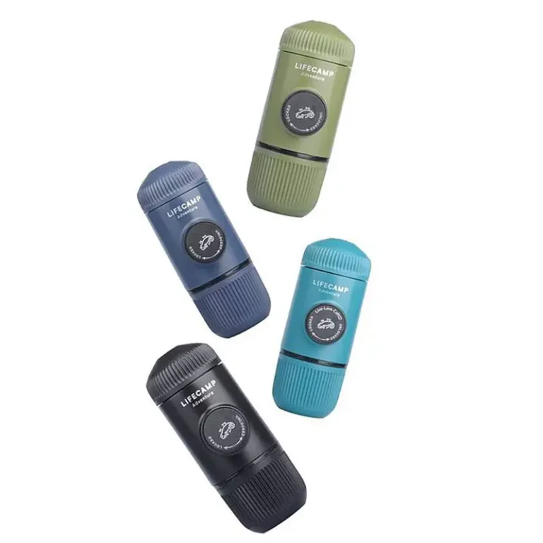 اسپرسو ساز های مسافرتی در رنگ های مختلف در کنار هم