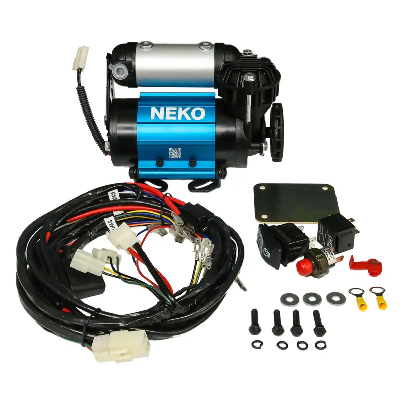 کمپرسور باد 88 لیتر تک سیلندر نصبی نکو در کنار لوازم همراه