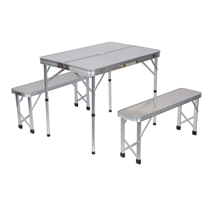 نمای 45 درجه از میز و نیمکت پیک نیک آلومینیومی