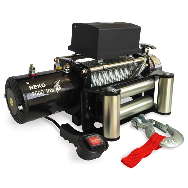 automotive-winch-nk104-cover نمای 45 درجه از وینچ خودرویی 9500 پوند سیم بکسلی نکو