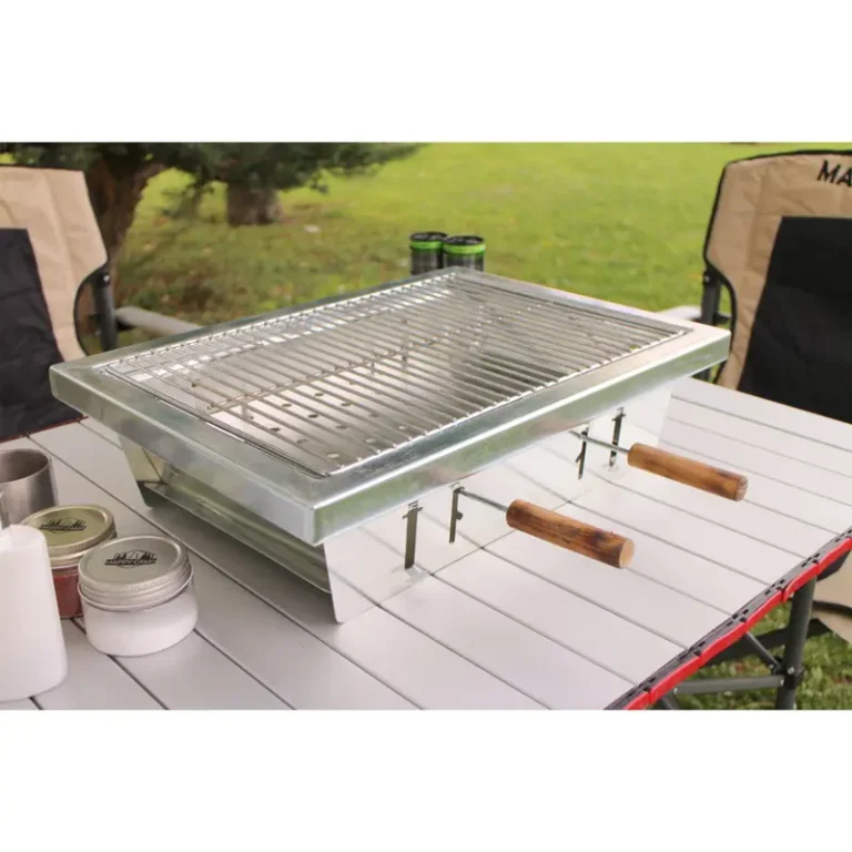 باربیکیو و گریل اکونومی رو میز در فضای باز