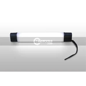 نمای کناری از چراغ کمپ و کار تی مکس T-Max