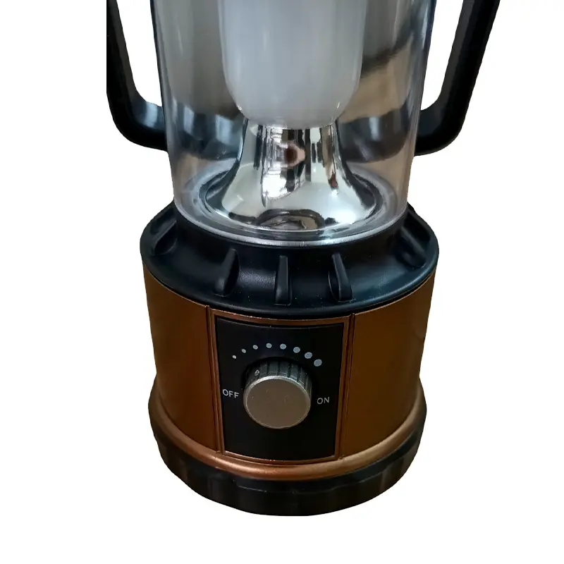 نمای نزدیک از دکمه تنظیم نور چراغ فانوسی