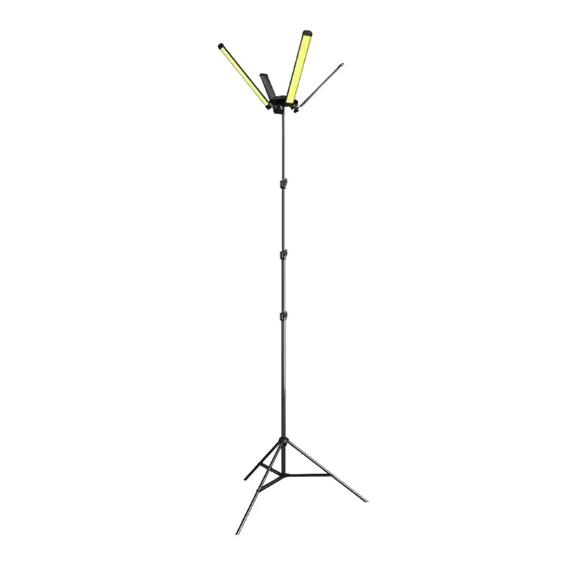 چراغ کمپینگ چهار پنل 3.5 متری توبیز در حالت ایستاده