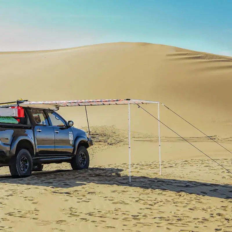 نمای کناری از سایبان بغل خودرو سایز 2.5*3 در کویر