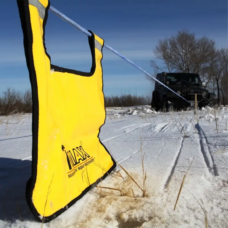 دامپر یا پتو وینچ از نمای کناری رو طناب ریکاوری