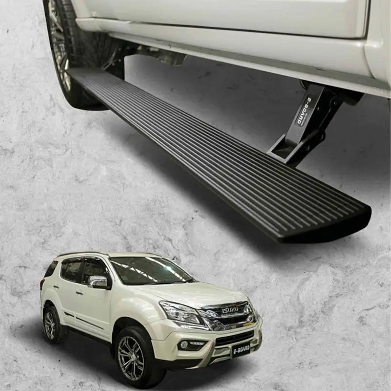 رکاب اتوماتیک تویوتا پرادو سری 120 در حالت نصب شده