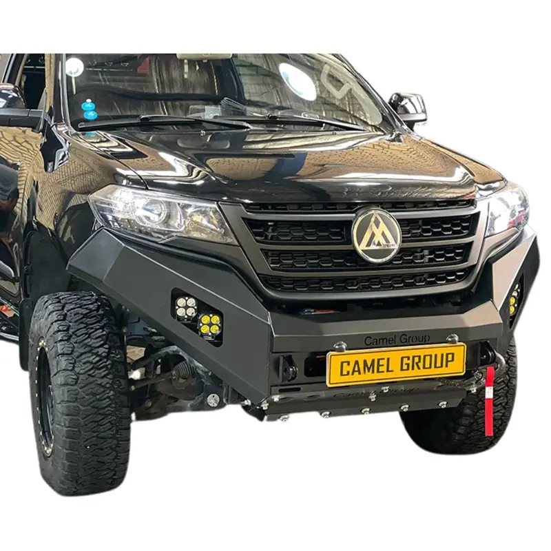 front-bumper-co101-cover نمای 45 درجه از سپر جلو فولادی نصب شده روی خودرو