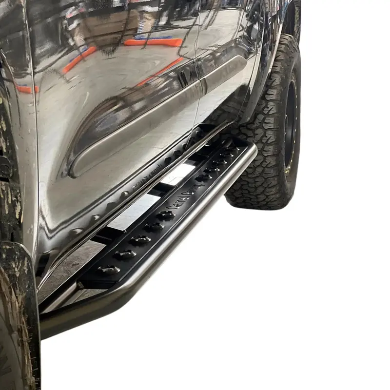 حالت نصب شده از رکاب فولادی تخت کلوت روی خودرو