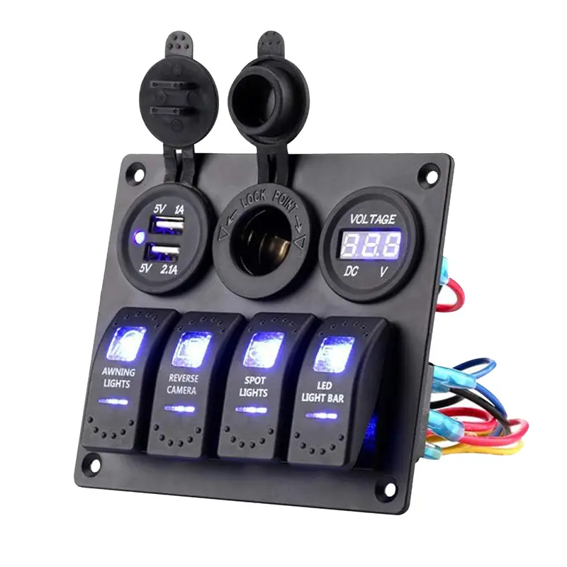 نمای 45 درجه از پنل 3 تایی توکار ولتمتر با شارژر USB