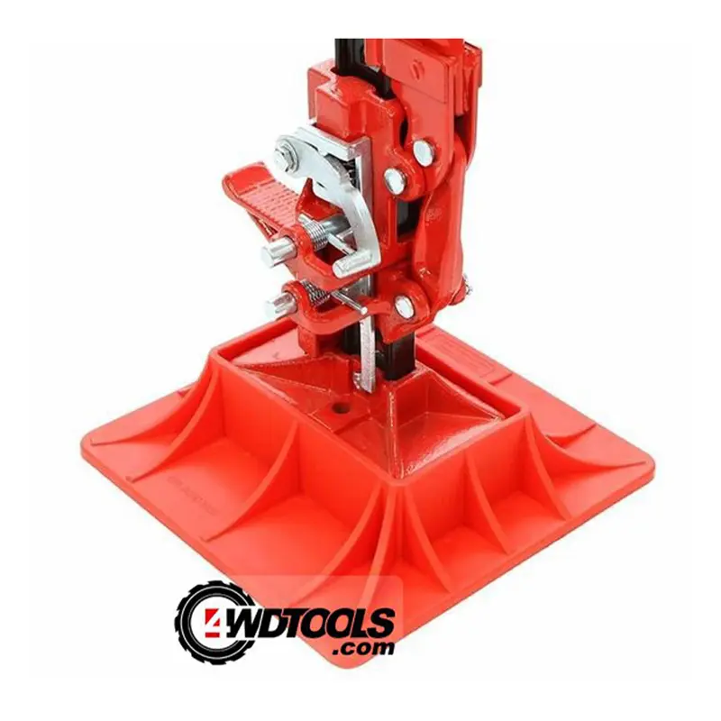 نمای نزدیک از جک قرار گرفته روی پایه پلاستیکی جک لیفت وارداتی