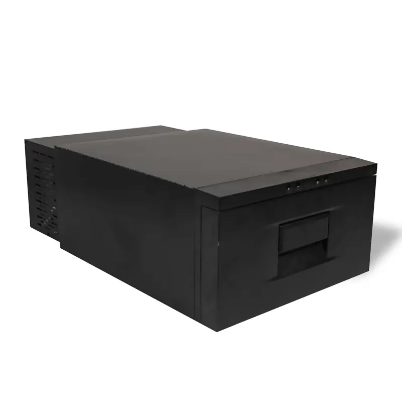 portable-refrigerator-al115-cover نمای 45 درجه از نمای جلویی یخچال مسافرتی D30