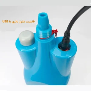 نمای نزدیک از ورودی و دکمه ی روی پمپ دوش