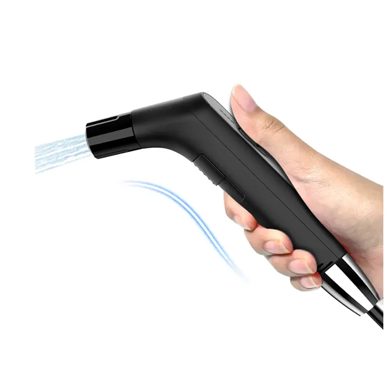 portable-shower-nb536-cover1 دوش و بیده قابل حمل شارژی در دست یک نفر