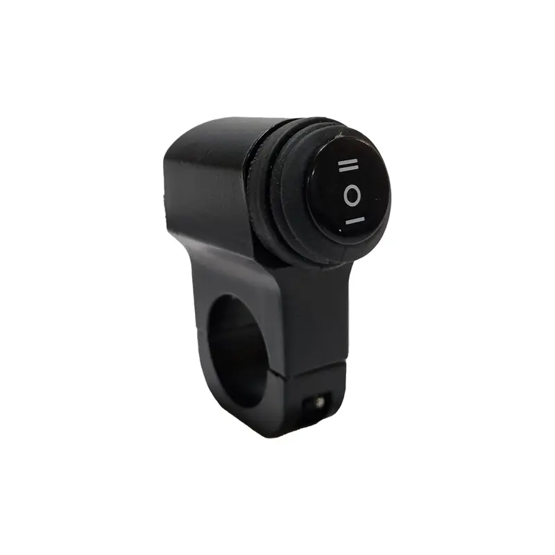 نمای نزدیک از کلید پروژکتور موتور سیکلت تک پل