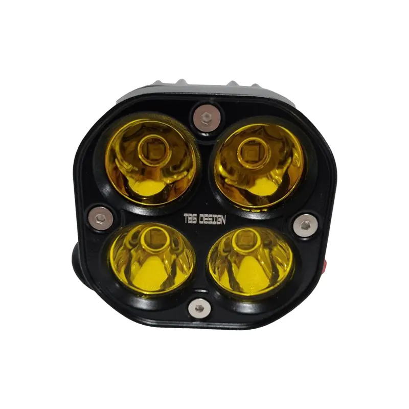 projector-nb201-cover پروژکتور 40 وات 3 اینچ مربعی TBS از نمای نزدیک