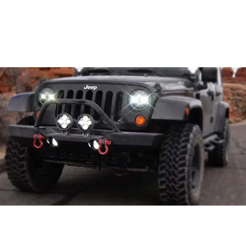 نمای روبرو از پروژکتور 40 وات 4.5 اینچ گرد نصب شده روی خودرو