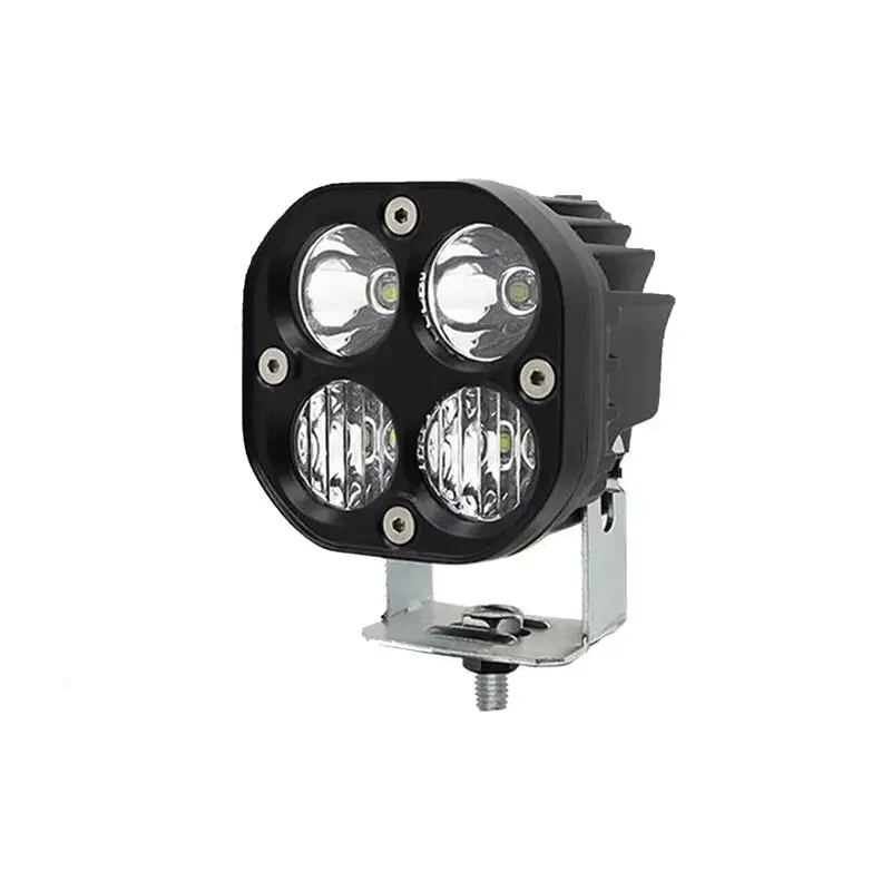 نمای 45 درجه از پروژکتور 40 وات 3 اینچ مربعی