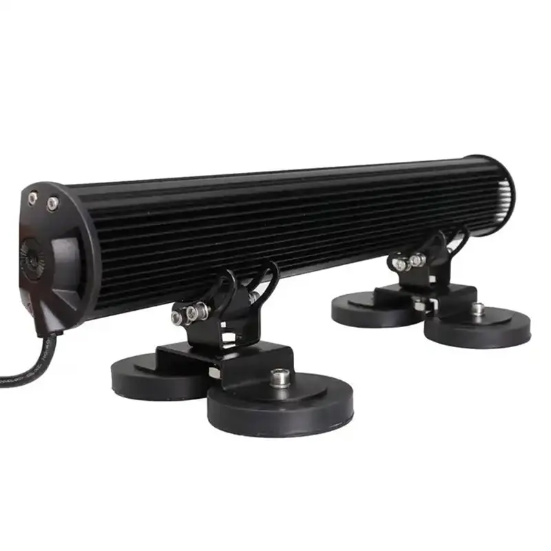 لایت بار نصب شده روی پایه پروژکتور آهنربایی گرد