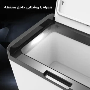 نمای نزدیک از نور داخلی یخچال و فریزر فروزن مدل FC25