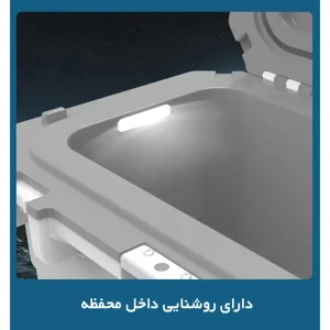 نمای نزدیک از نور داخلی یخچال فروزن مدل SK55
