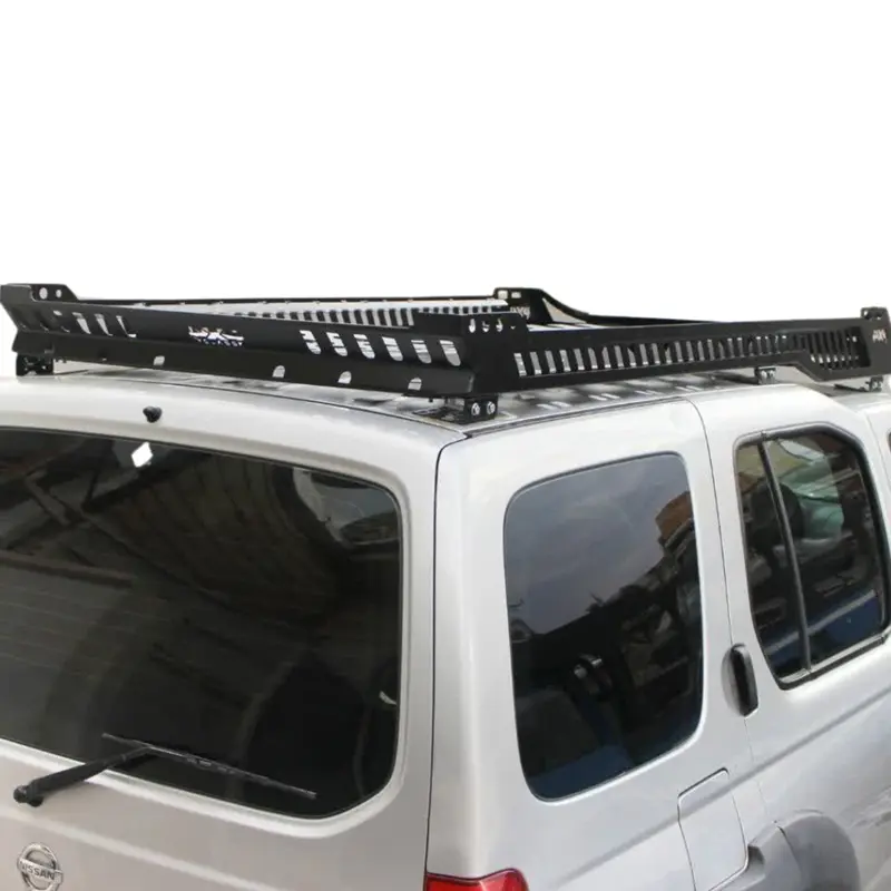 نمای نزدیک از باربند سقفی رونیز 4x4class