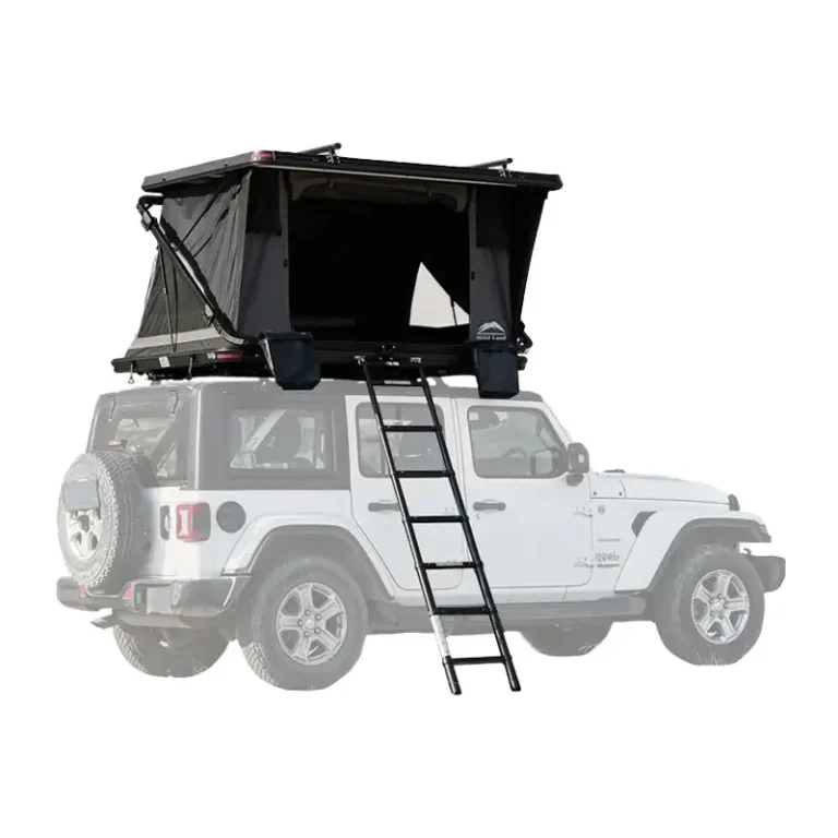 چادر سقفی نصب شده روی سقف خودرو