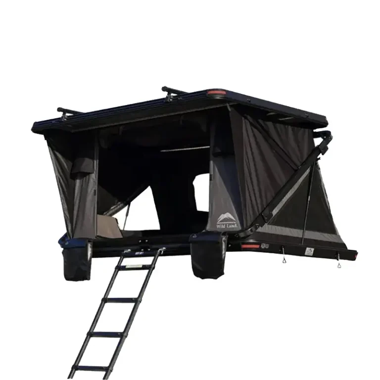 چادر سقفی همراه با نردبان از نمای 45 درجه