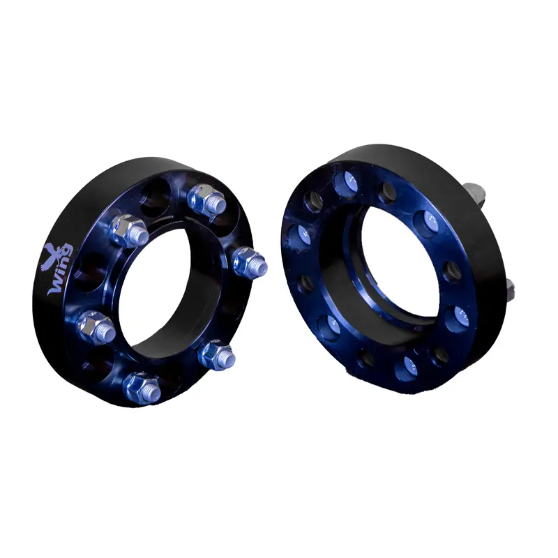 اسپیسر چرخ 6 پیچ از نمای نزدیک رنگ مشکی