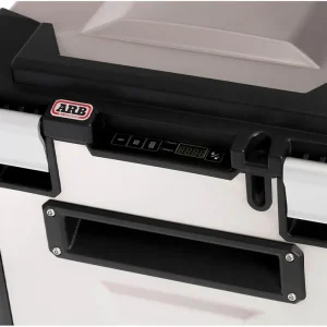نمای نزدیک از صفحه نمایش یخچال (ARB) مدل Waterproof