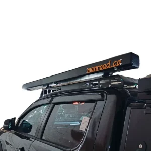 سایبان بغل خفاشی 5 بازو 2.5 متری Manroad با هارد کیس - تصویر 2